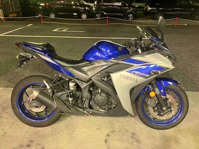 Yamaha YZF-R25 2015