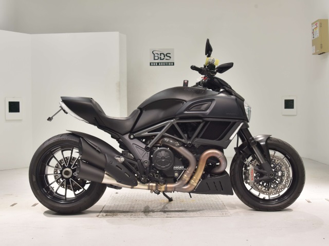 Ducati DIAVEL 2015
