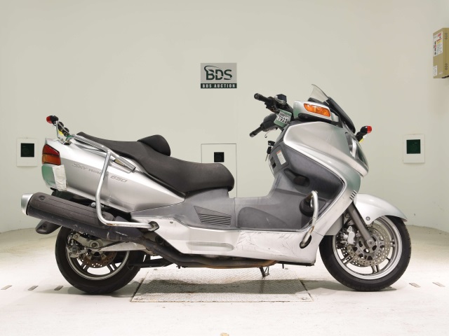 Suzuki SKYWAVE 650K 2005