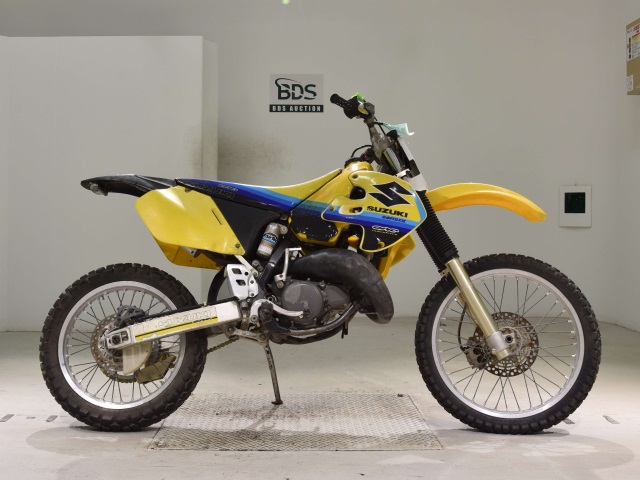 Suzuki RM125