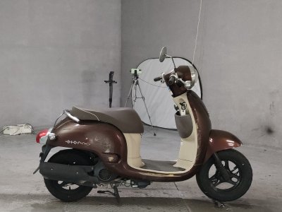 Honda GIORNO 2011