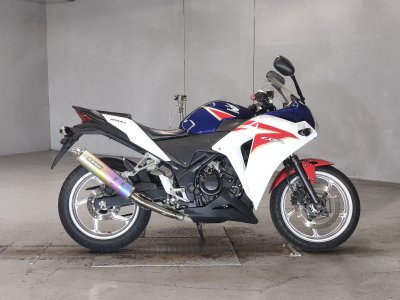 Honda CBR250R 2011