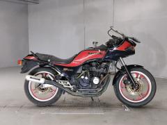 Kawasaki GPZ400 1983