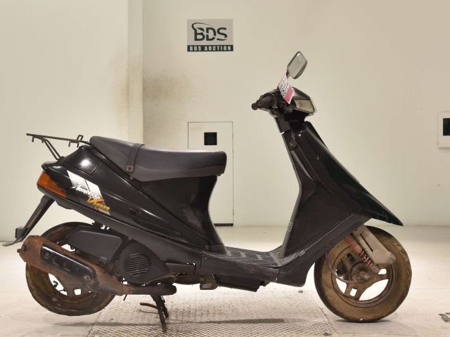 Suzuki ADDRESS V100