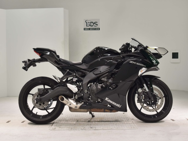 Kawasaki NINJA ZX-25R 2021