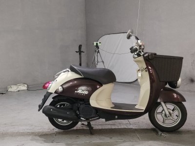 Yamaha VINO MORPHE 2015