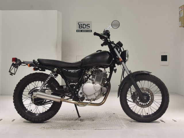 Suzuki GRASSTRACKER BIGBOY 2011