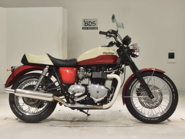 Triumph BONNEVILLE T100 2012