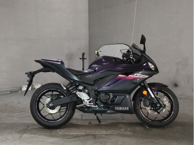 Yamaha YZF-R25 2023