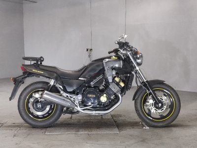 Yamaha FZX750