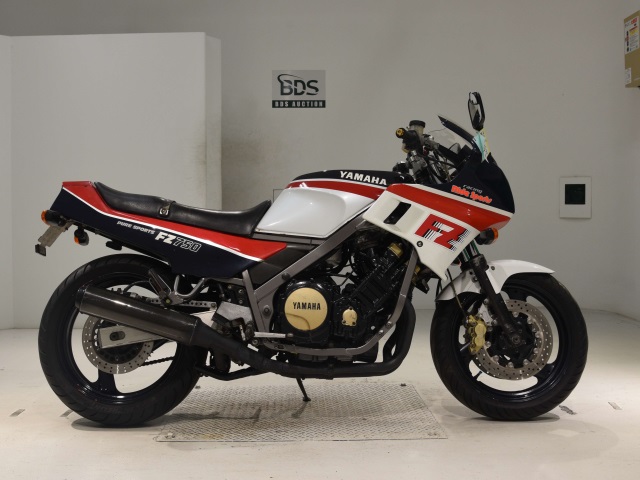 Yamaha FZ750 1985