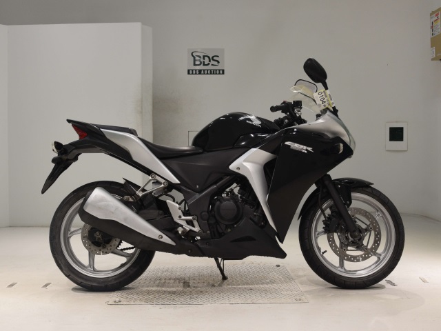 Honda CBR250R 2011