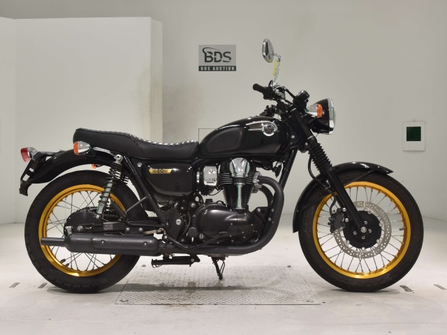 Kawasaki W800 2011
