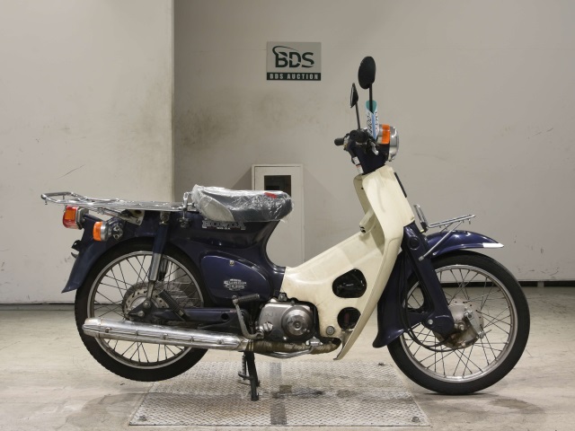 Honda C90 2001