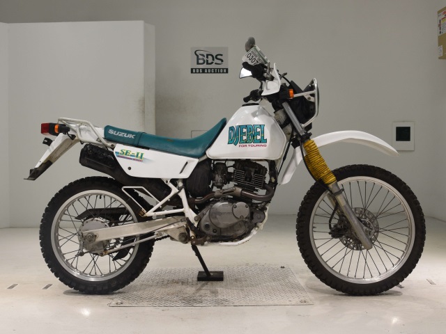 Suzuki DJEBEL200