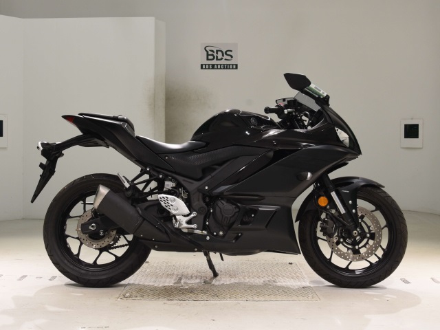 Yamaha YZF-R25A 2021
