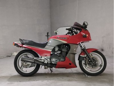 Kawasaki GPZ900R 2000