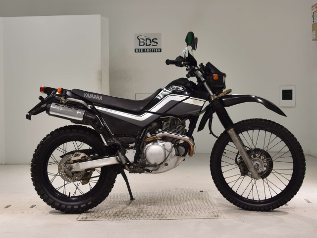 Yamaha SEROW XT225 2002