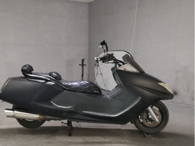 Yamaha MAGZAM 2005
