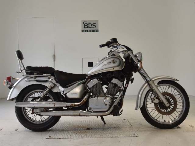 Suzuki INTRUDER 250LC 2001