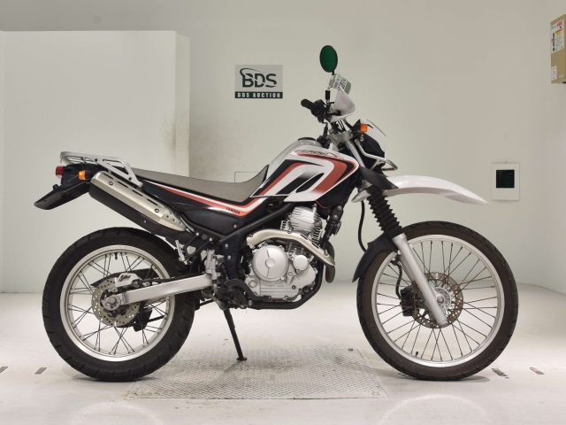 Yamaha SEROW XT250 2010