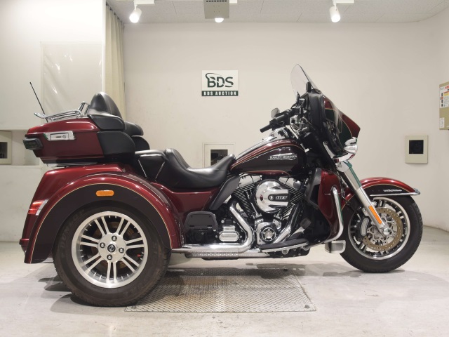 HD ELECTRA GLIDE FLHTCU1690 TRIKE 2014