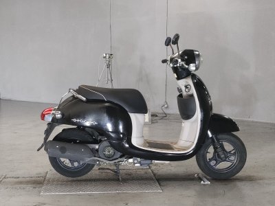 Honda GIORNO 2011