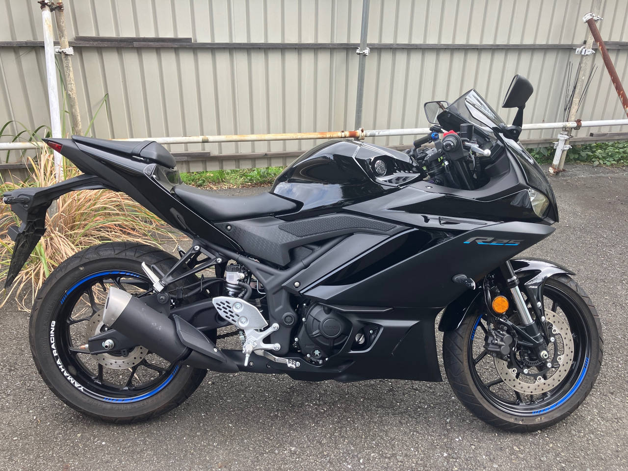 Yamaha YZF-R25A 2022