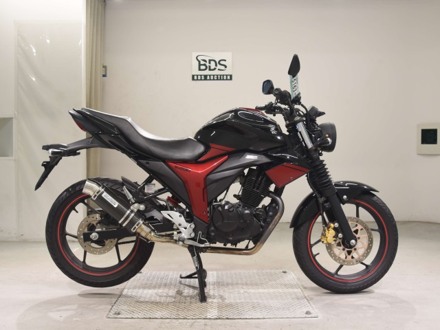 Suzuki GIXXER150