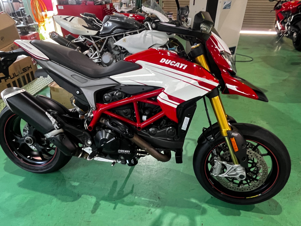 Ducati HYPERSTRADA 821 2018