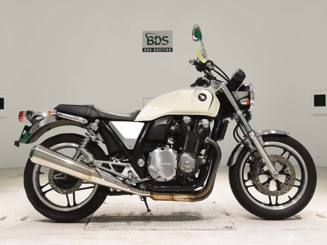 Honda CB1100 2011