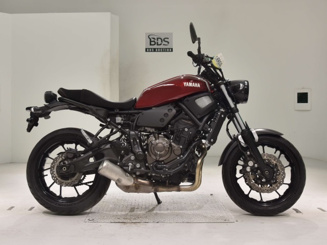 Yamaha XSR700 2023