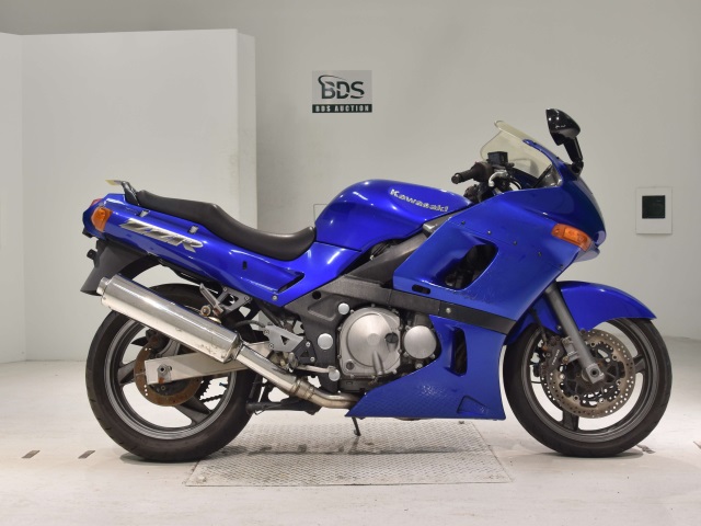 Kawasaki ZZ-R400 2004