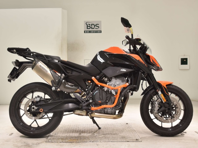 KTM 890 DUKE 2021