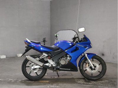 Honda CBR125R 2005