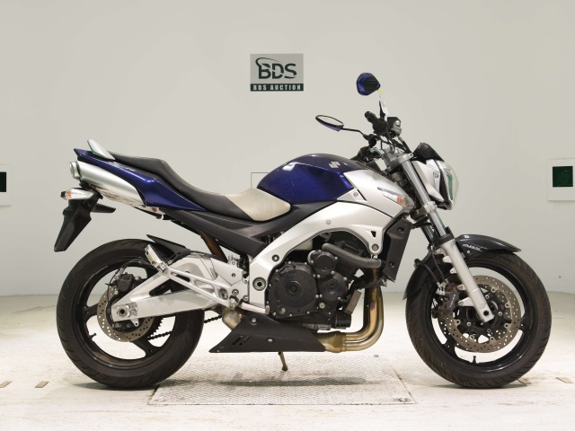Suzuki GSR400 2007