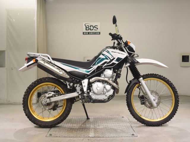 Yamaha SEROW XT250 2012