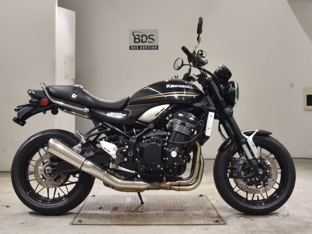 Kawasaki Z900RS 2018