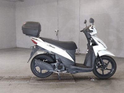 Suzuki ADDRESS V110