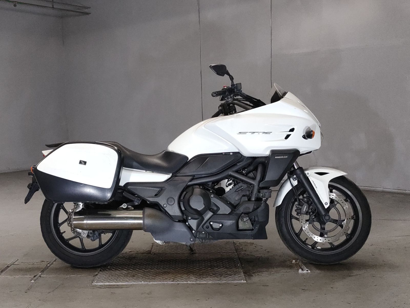 Honda CTX700D 2013