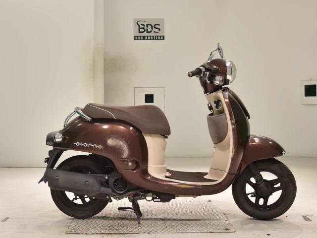 Honda GIORNO 2011