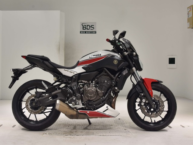 Yamaha MT-07 2016