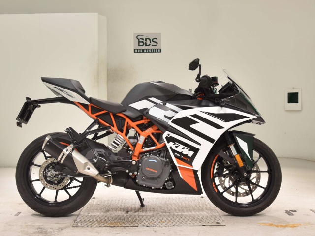 KTM RC 390 2022