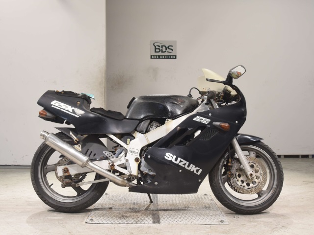 Suzuki GSX-R400