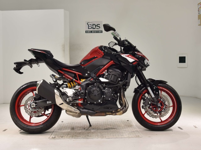 Kawasaki Z900 2023