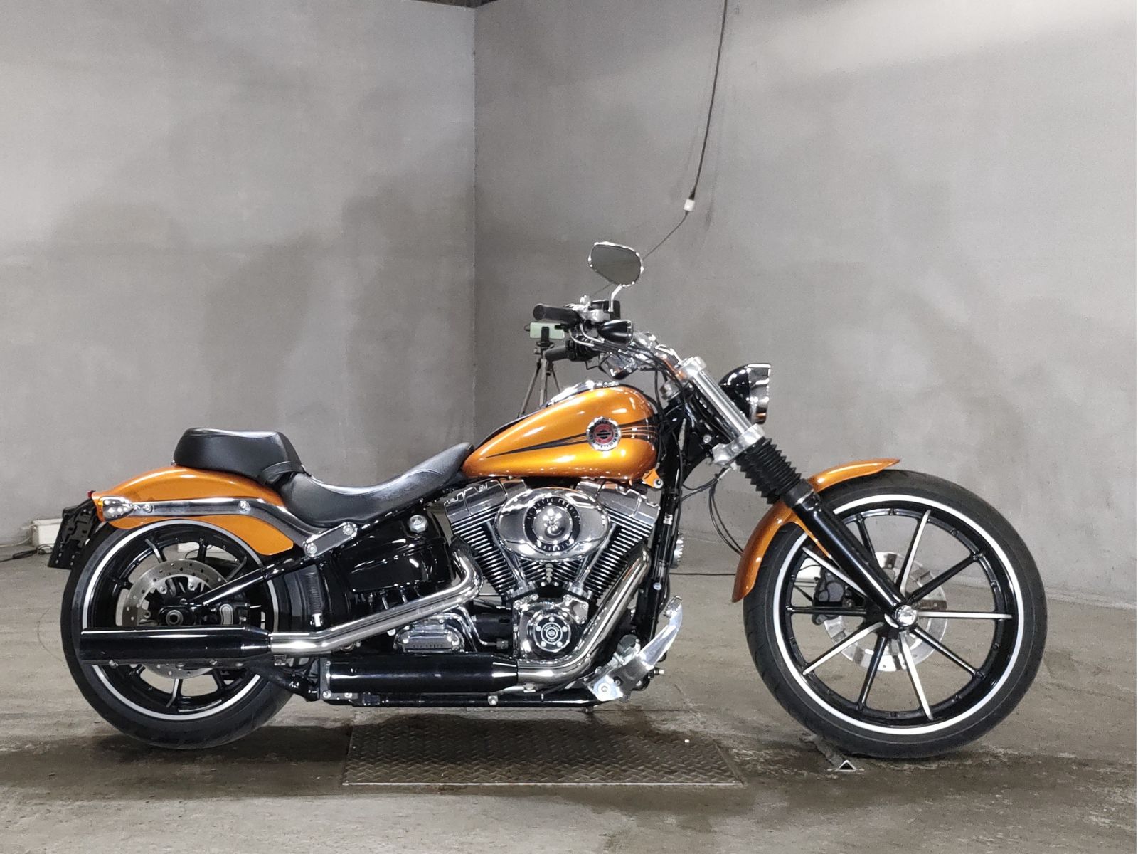 HD BREAKOUT FXSB 2014