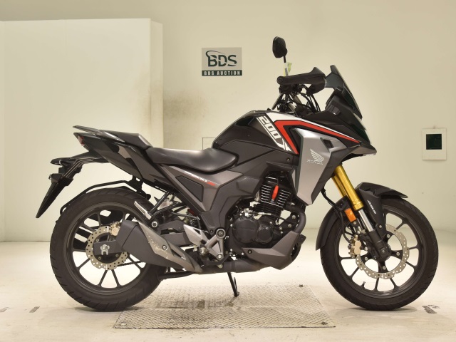 Honda CB200XA 2021