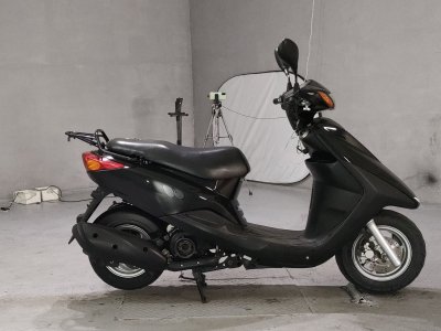 Yamaha AXIS TREAT