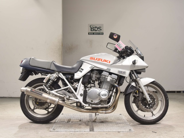 Suzuki GSX400S KATANA 1999