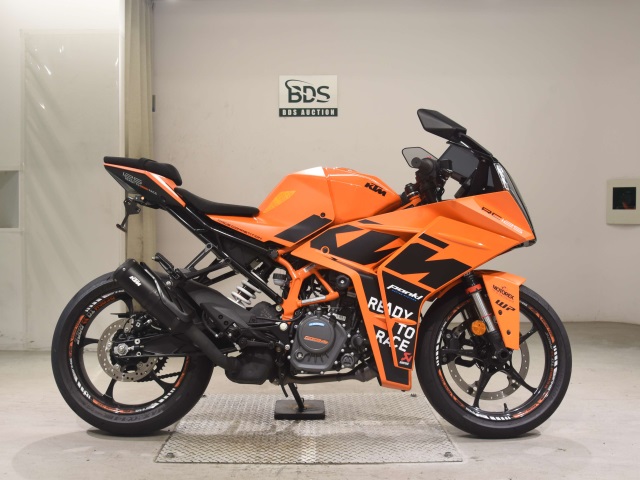 KTM RC 125 2023
